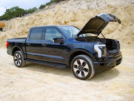 Editorial 2022 ford f 150 lightning 16 bc fr