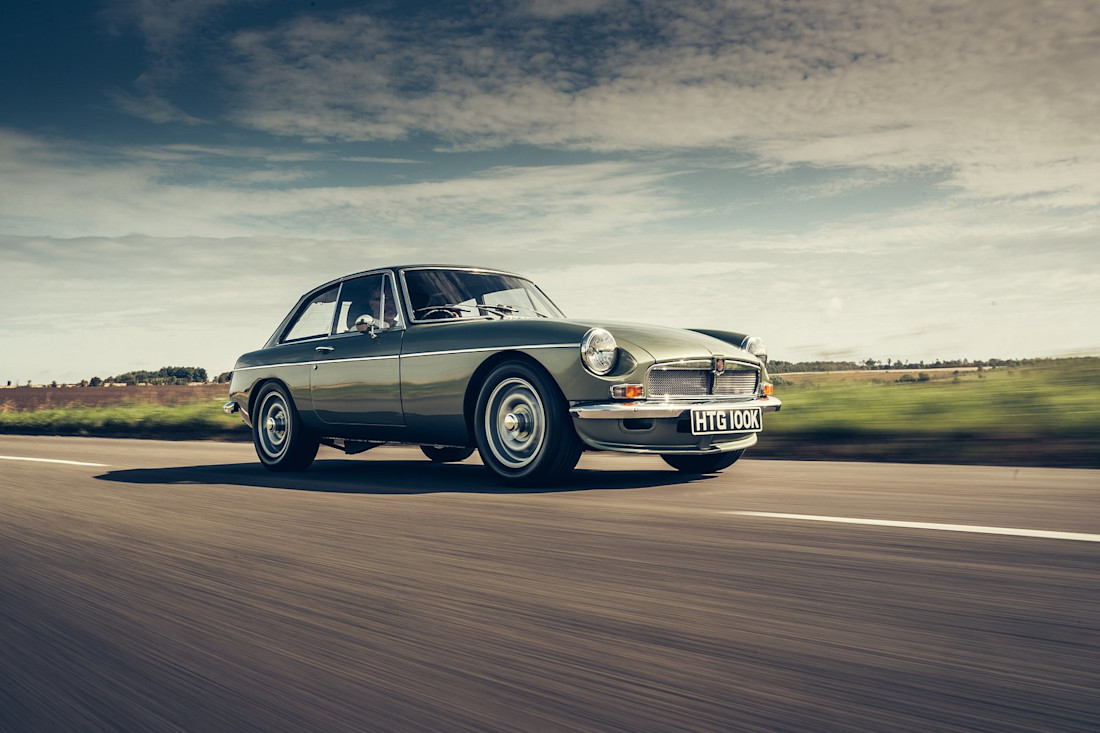 restomod-mgb-autoscout24 (3).jpg