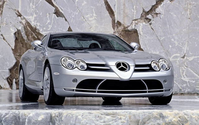 Mercedes-Benz SLR
