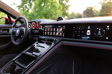 2025 Porsche Panamera GTS Review Body Image