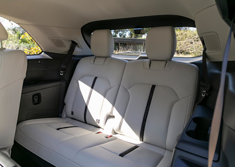 Editorial 2024 mazda cx 90 15 jw