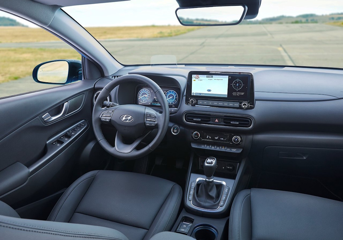Hyundai-Kona-2021 interior 2