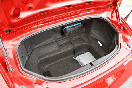Mazda MX-5 GS-P 2023 : essai routier Body Image