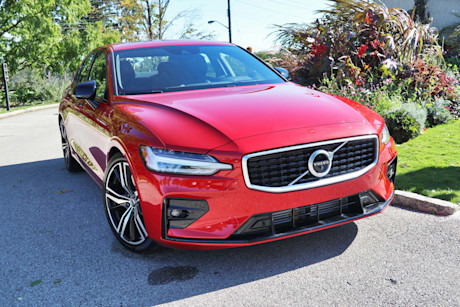 Editorial 2019 volvo s60 t6 awd r design 04 jm