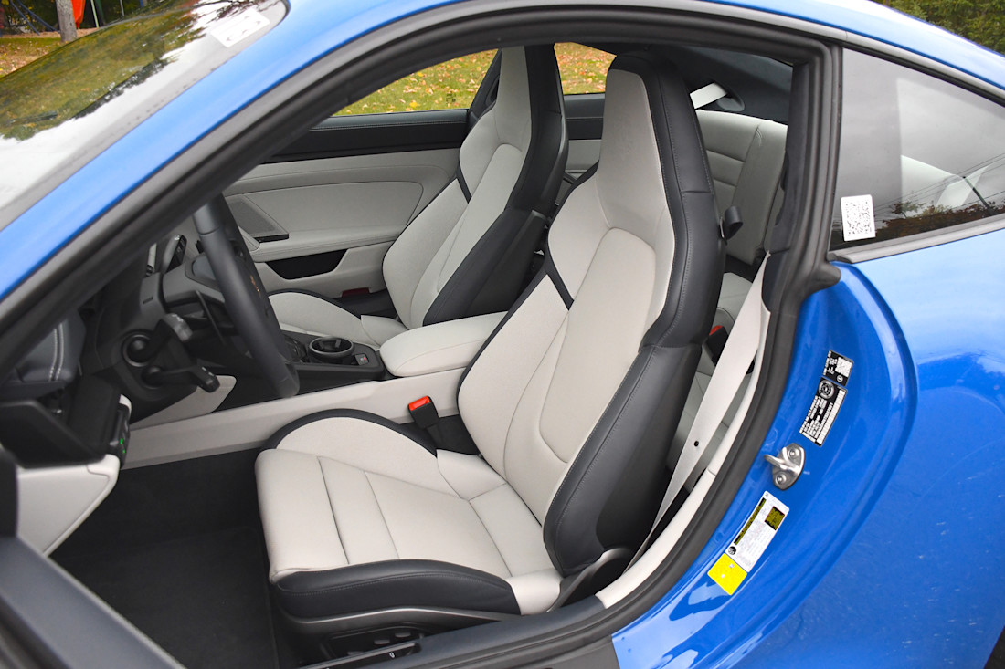 2027 Porsche 911 GTS T Hybrid - FD - DR - 261014 - 39.jpg