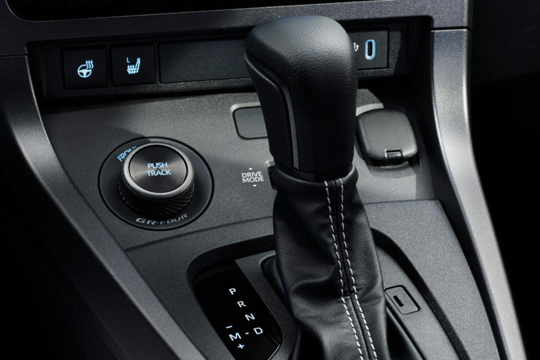 interior-toyota-gr-yaris-2024 (10).jpg