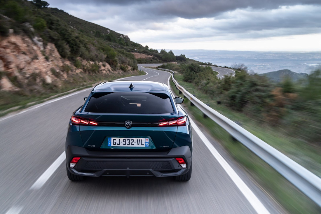 peugeot-408-2022-5.jpg