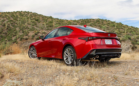Editorial 2022 lexus is 500 f sport performance 05 pb