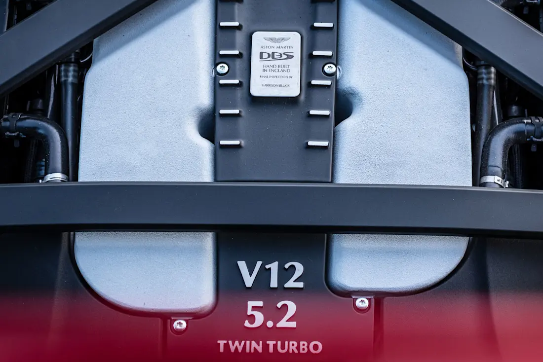 Aston-Martin-DBS-Engine
