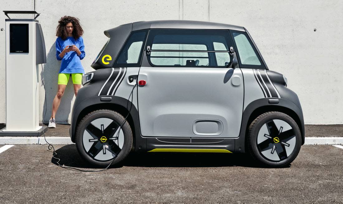 6v1DvL7hPleFmGqqcWDZG9-999a10385f887ee567b8055c6b4b6889-opel-rocks-e-side-1100