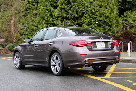 Editorial 2015 infiniti q70 37 awd 08 jy