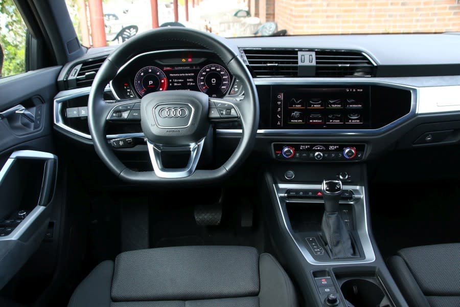 compa-q3-sportback-mini-countryman-22.jpg