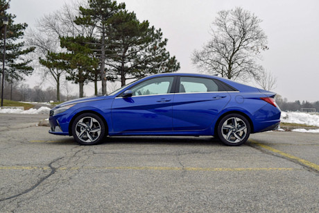 Editorial 2021 hyundai elantra ultimate 03 sha