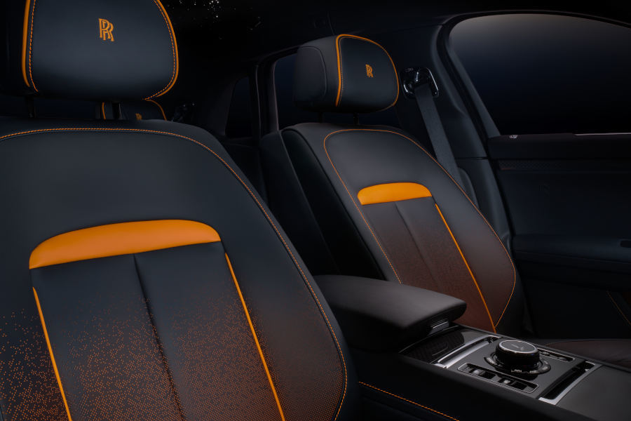 Rolls-Royce-black-Badge-Ghost-Ékleipsis (7).jpg