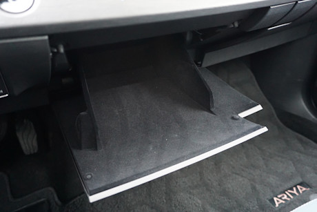 2025 Nissan Ariya Review + Video Image