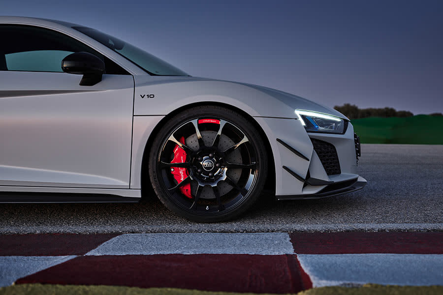 Audi-R8-V10-GT-RWD-2022-autoscout24 (6).jpg