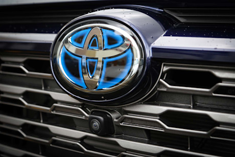 Editorial 2019 toyota rav4 hybrid limited 03 ts