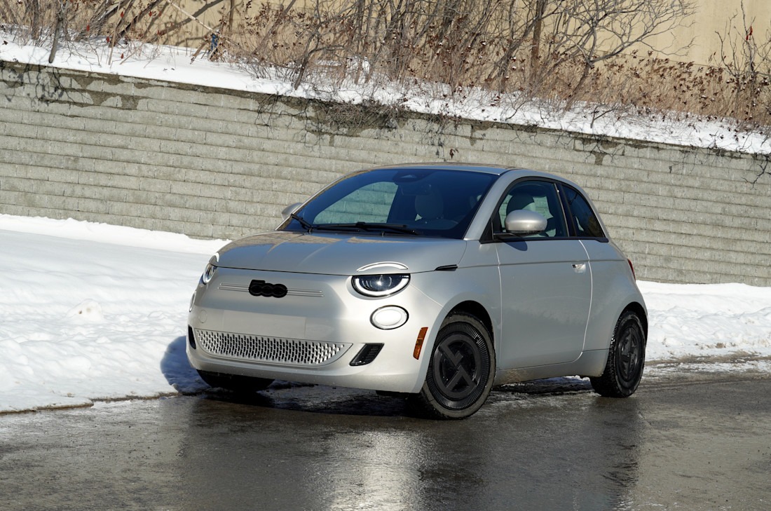 Fiat 500e Giorgio Armani 2025 : essai routier