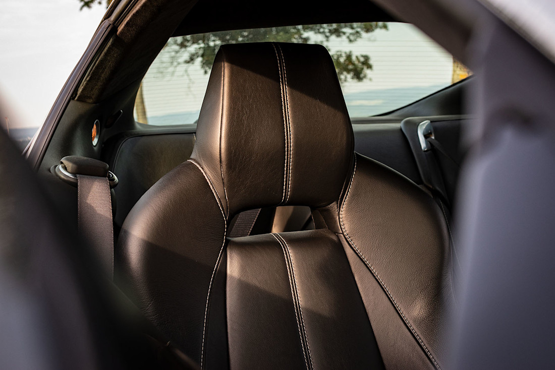 Aston-Martin-DB9-Seat.jpg