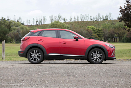 Editorial 2016 mazda cx 3 gt w tech 03 jw