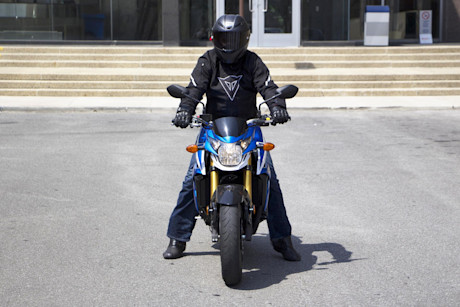 Editorial 21 jy 2015 suzuki gsx s750za