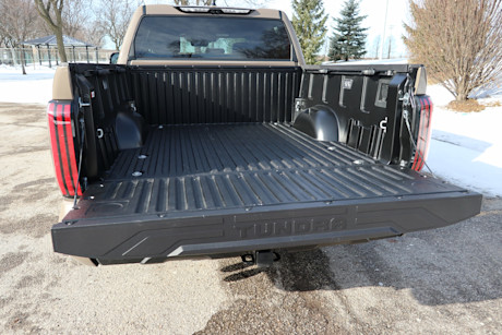 Editorial 2025 toyota tundra hybrid td jm 250237 13