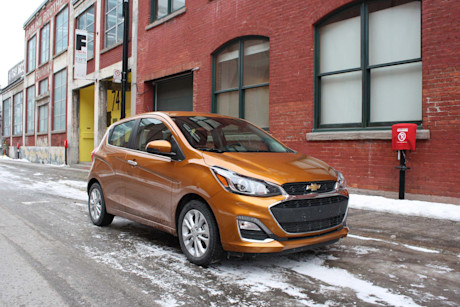Editorial 2019 chevrolet spark 2lt 10 db