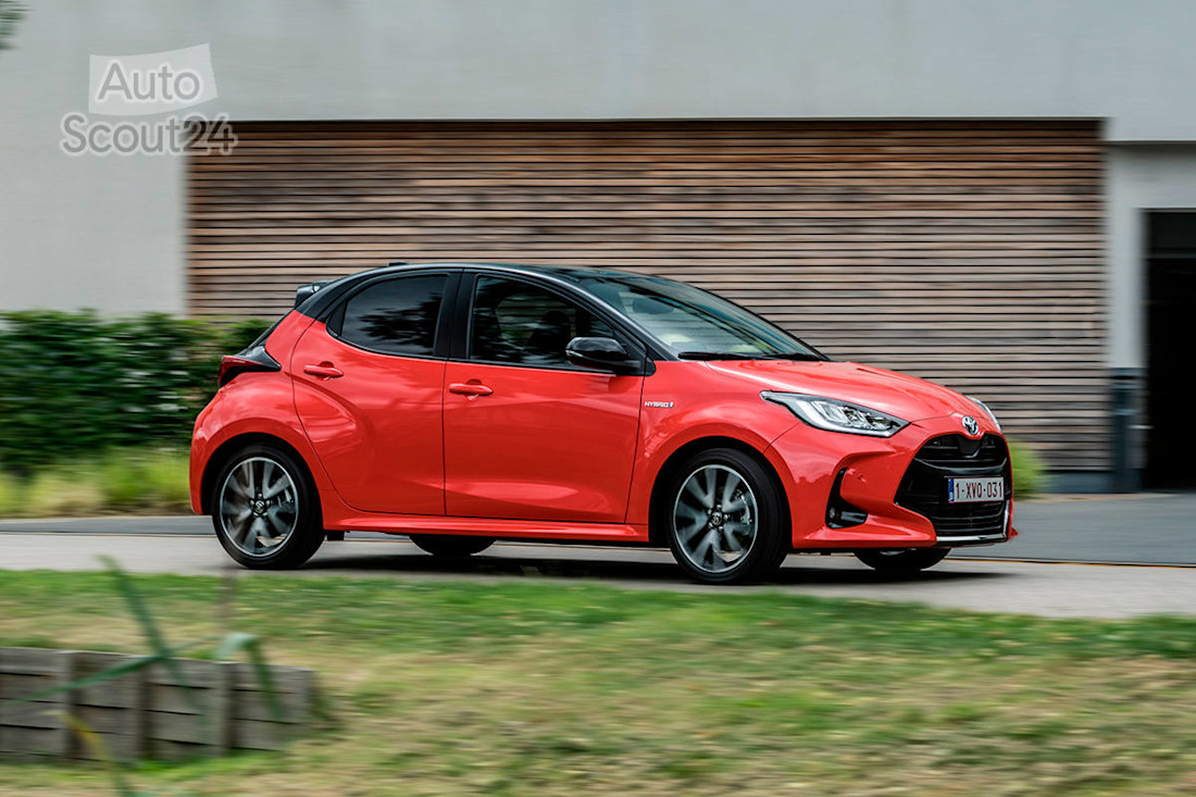 Nuevo-Toyota-Yaris-Hybrid-2021-(18).jpg