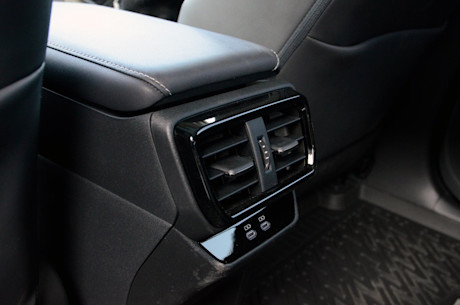 Lexus RZ 450e 2023 : essai routier Image