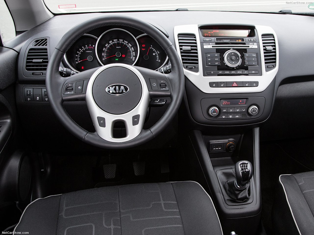 kia-venga-interieur