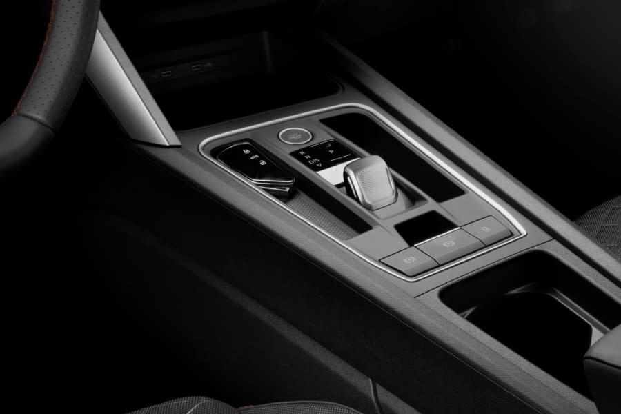 IPP-All-new-SEAT-Leon_129_HQ.jpg