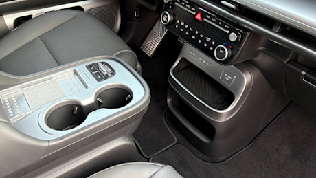 2026 Hyundai Ioniq 9 Review + Video Image