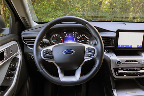 Editorial 2021 ford explorer xlt 27 db fr