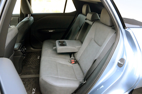Lexus RZ 450e 2023 : essai routier Body Image