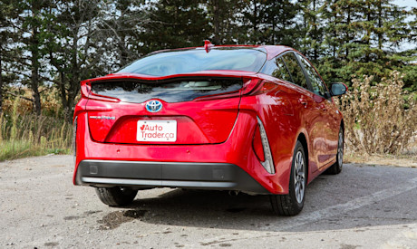 Editorial 2022 toyota prius prime upgrade 09 jm