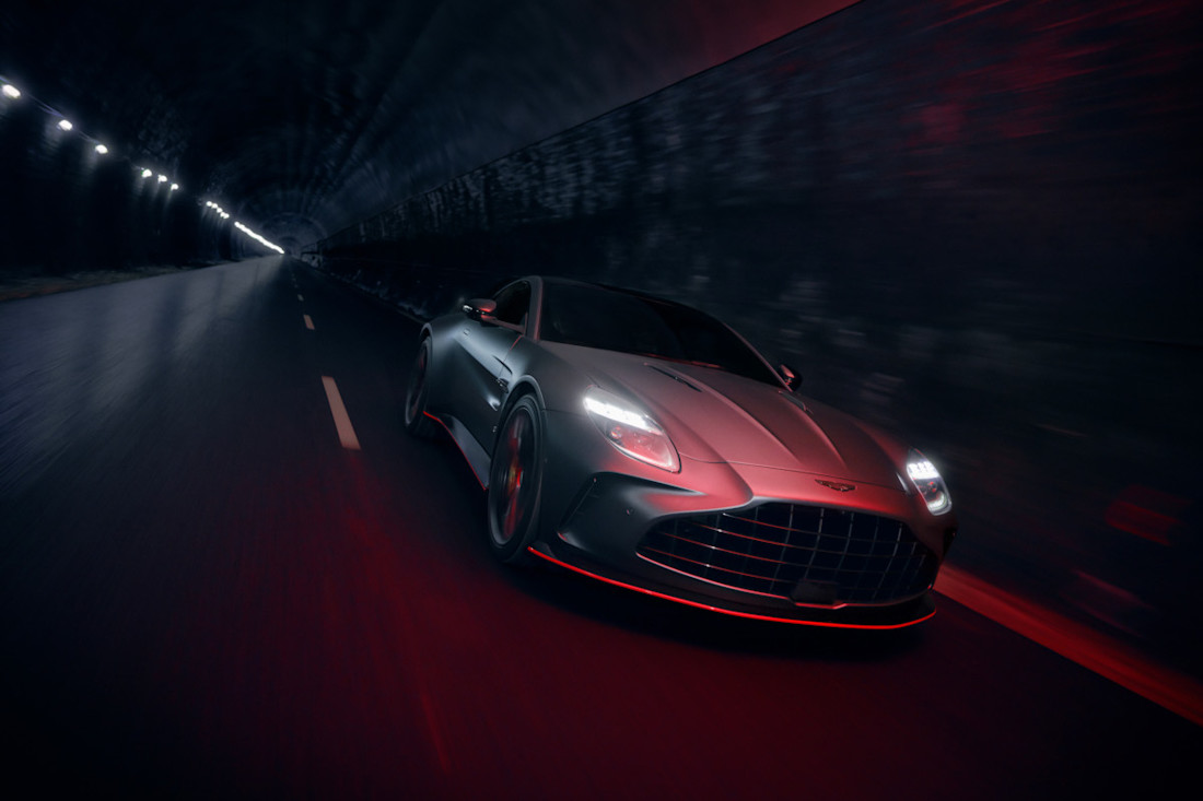 Aston-Martin-vantage-S-2025 (2).jpg