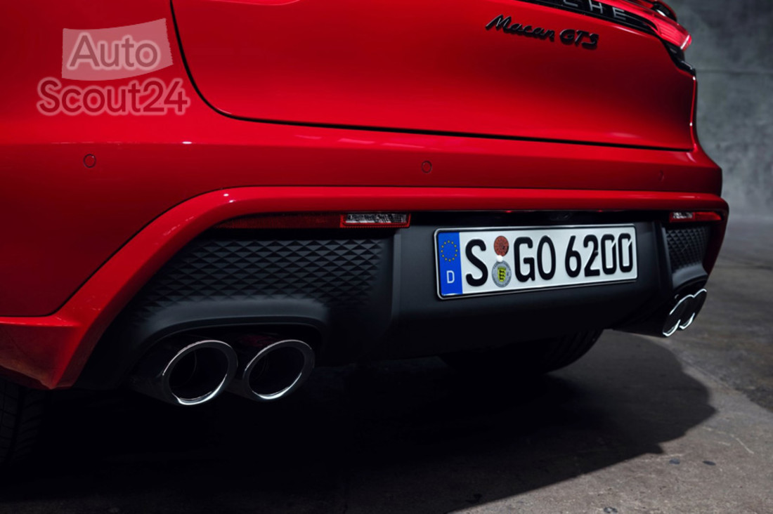 Porsche-Macan_GTS-2022-1600-25.jpg