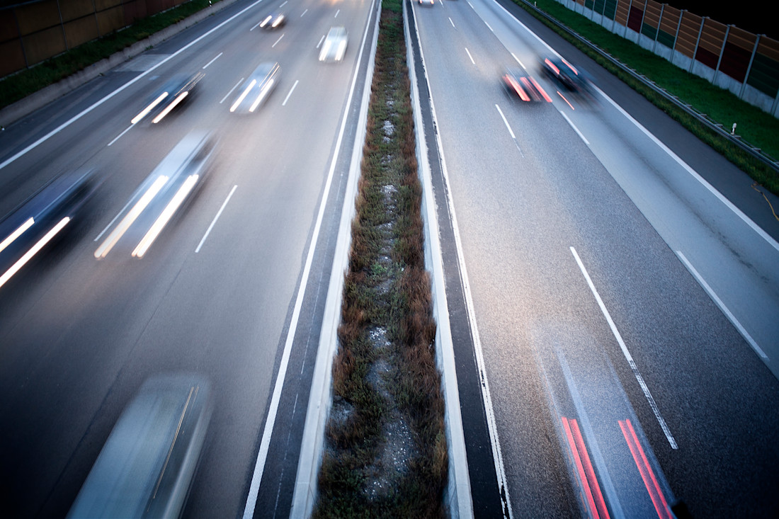 Limite autostrada: regole, neopatentati, pioggia, nebbia, 150 km/h