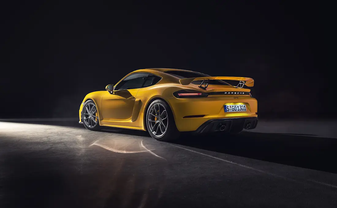 718 Cayman GT4 retro