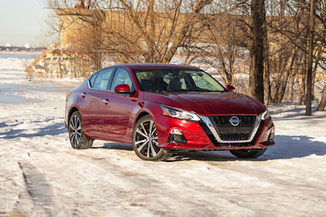 Nissan Altima 2020 contre Subaru Legacy 2020 : match comparatif Body Image