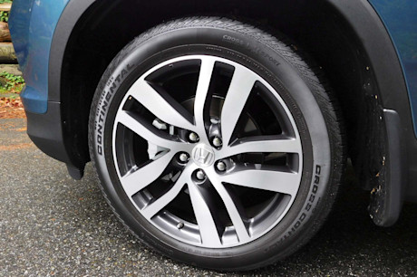 Editorial 2016 honda pilot touring awd sh 11