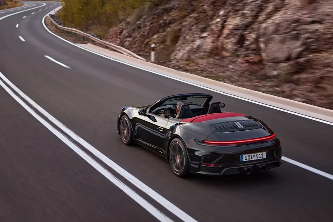 Porsche-911 Carrera GTS Cabriolet-2025-1600-04