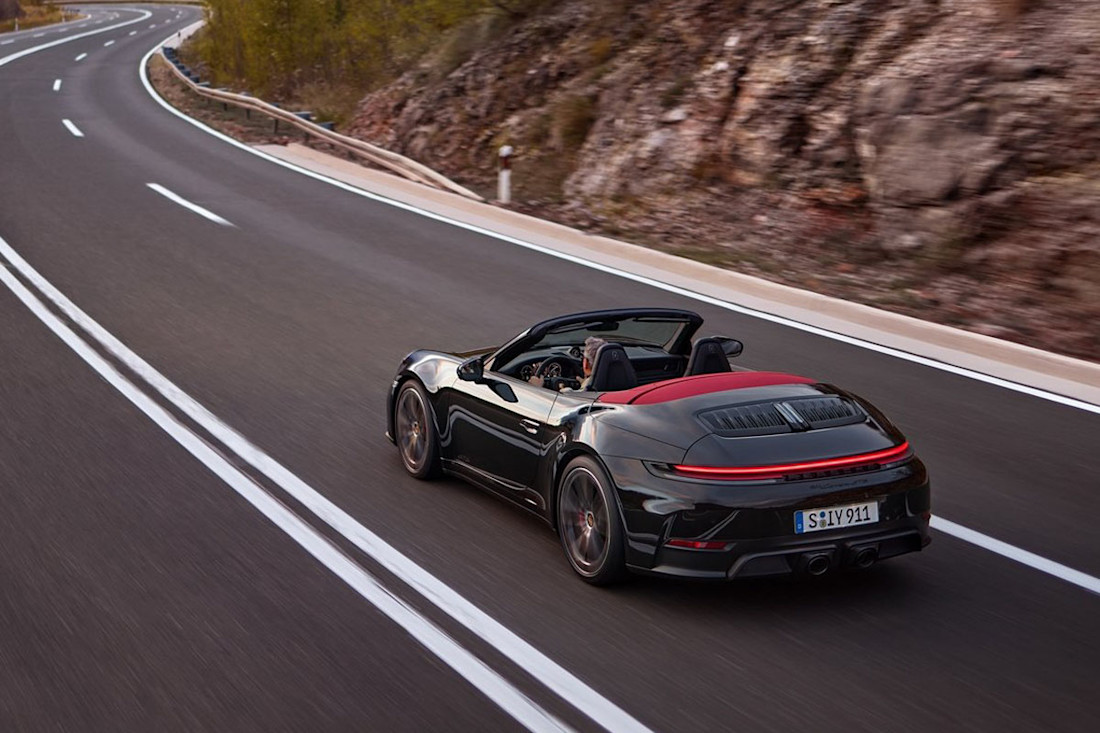 Porsche-911_Carrera_GTS_Cabriolet-2025-1600-04.jpg