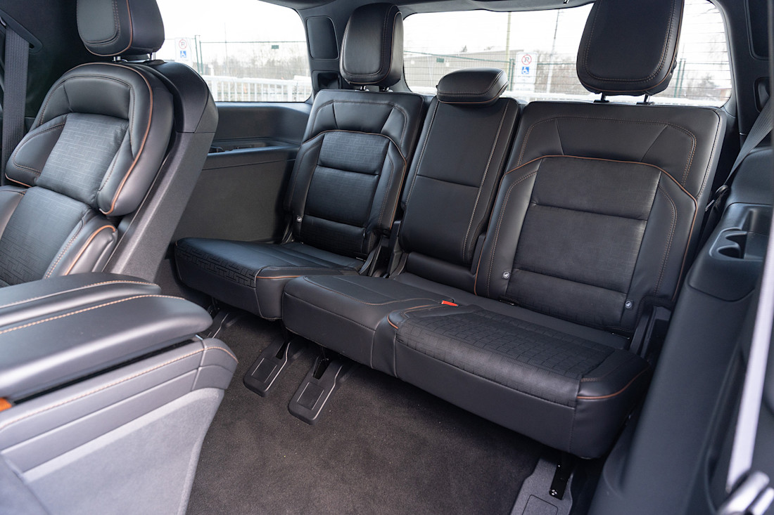 2026 Lincoln Navigator - TD - JW - 260413 - 17.jpg