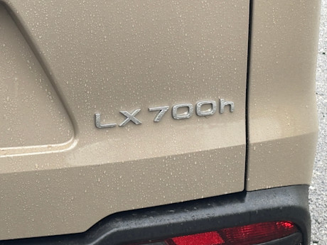 Lexus LX 700h 2025 : essai routier Image