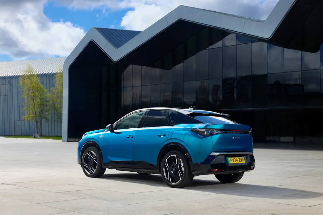 peugeot e-3008 gt 7 peugeot e-3008 gt 7