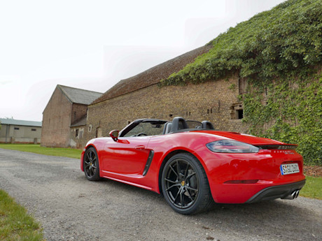 Editorial 10 bh 2017 porsche 718 boxster