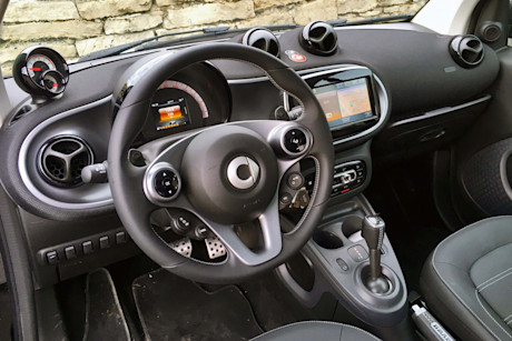 Editorial 2017 smart fortwo prime 16 sb