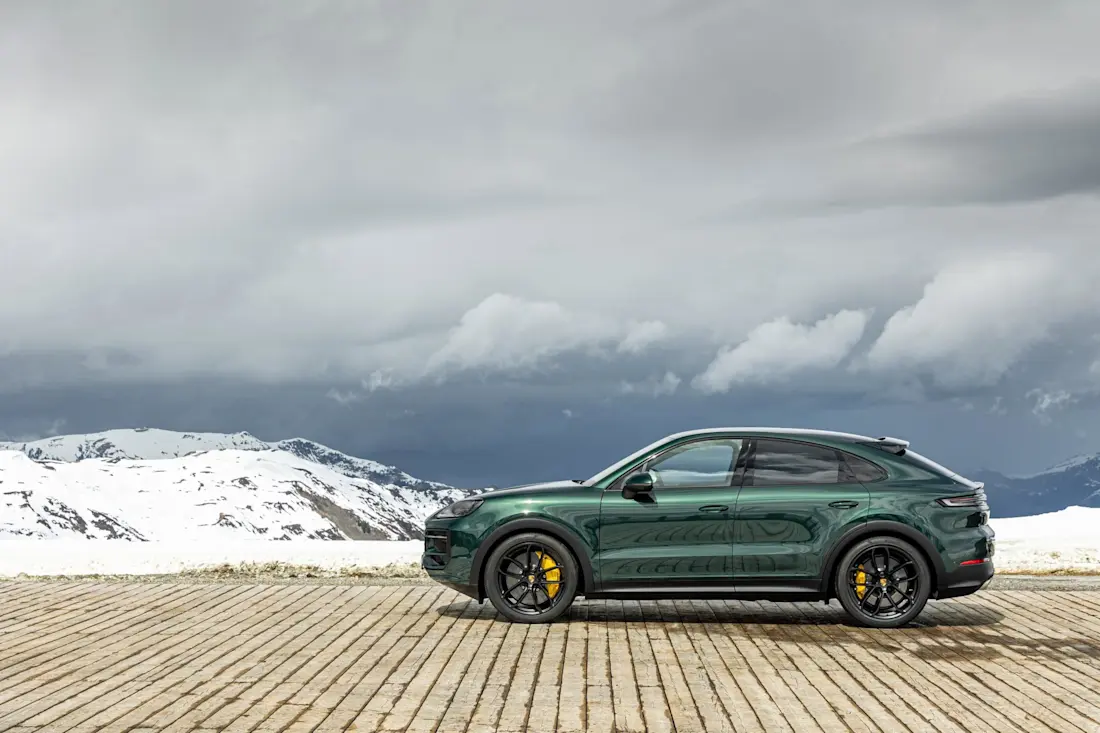 Bestens abgestimmt in die Zukunft: In Summe gibt es wohl derzeit kein besser abgestimmtes SUV in der 100.000-plus-X-Preisklasse.  Bestens abgestimmt in die Zukunft: In Summe gibt es wohl derzeit kein besser abgestimmtes SUV in der 100.000-plus-X-Preisklasse.