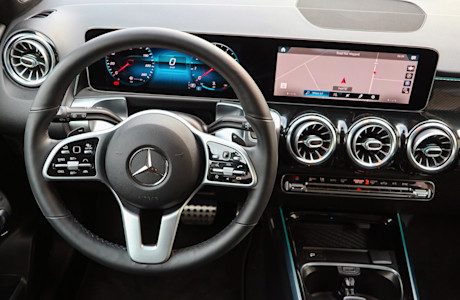 Editorial 2021 mercedes benz glb 250 4matic 18 jm